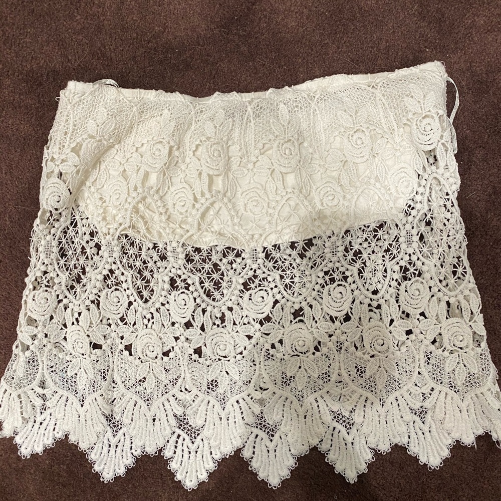 Lace tube top